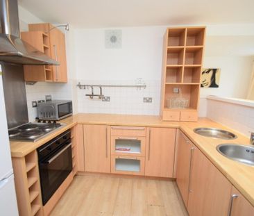 3 bedroom apartment to rent - Photo 5