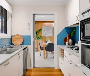 3 Bed, 1 Bath - Photo 6