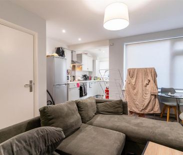 4 bedroom house to rent - Photo 2