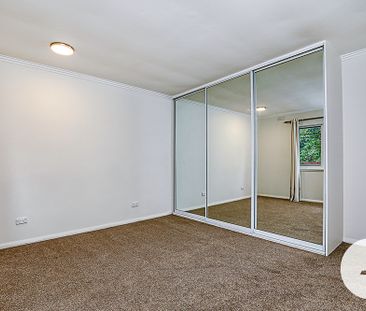 32 Boolimba Cres, Narrabundah ACT 2604 - House For Rent | Domain - Photo 3