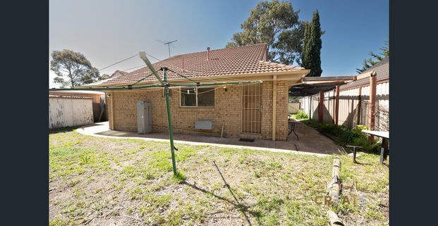 CHARMING HOME IN A QUITE COURT LOCATION - Photo 1