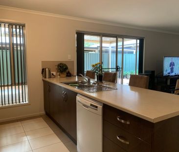 5 Bedroom Family Home - Photo 4