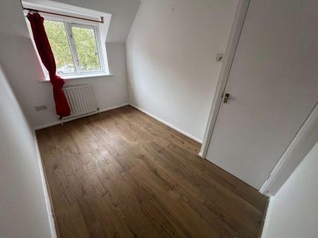 2 bedroom end of terrace house to rent - Photo 4