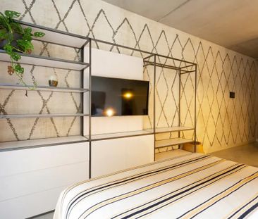 Carrer de la Diputació, Barcelona, Catalonia 08013 - Photo 4