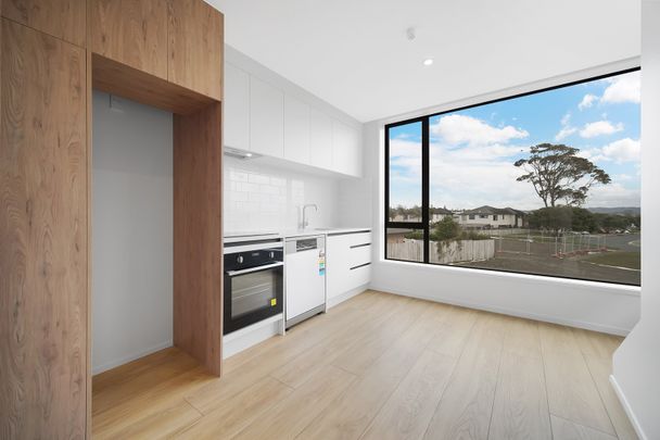 Brand New Townhouse at the heart of Te Atatu South - Photo 1