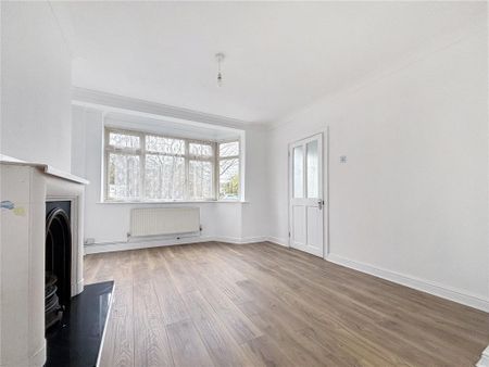 3 bedroom end of terrace house to rent - Photo 2