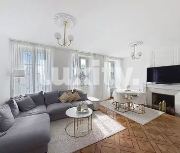 FOR RENT – EXCEPTIONAL APARTMENT IN THE HEART OF ROLLE, FACING THE ... - Photo 3