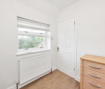 3 bedroom end of terrace house to rent - Photo 6