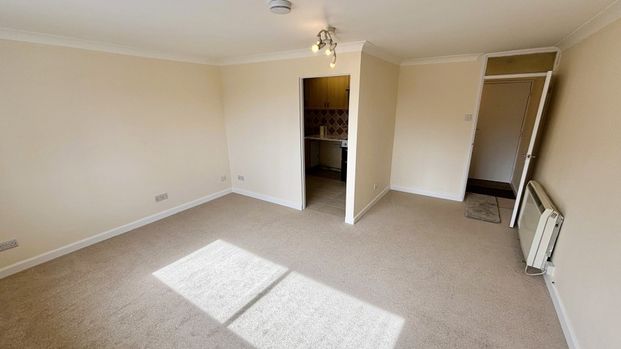 North Petherton, Bridgwater, Somerset - Photo 1