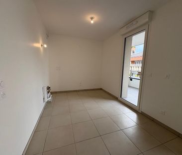 Location Appartement 1 pièce 35m² THONON LES BAINS 74200 - Photo 2