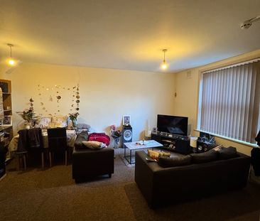 2 Bed Detached House, Newland Road, N8 - Photo 4