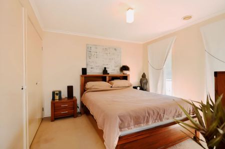 2 Bed, 1 Bath - Photo 5