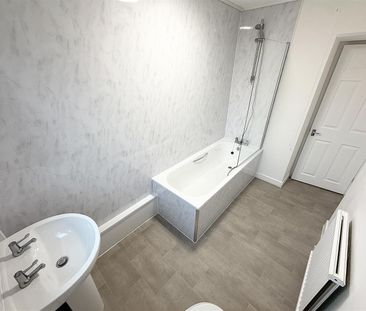 House - Terraced For Rent Court Street, Tonypandy - Photo 5