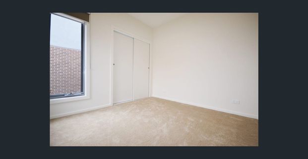 CUTE AND COMPACT - Photo 1