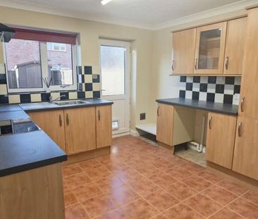 2 bedroom terraced house to rent - Photo 5