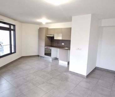Location Appartement 2 pièces 51m² JOINVILLE LE PONT 94340 - Photo 4