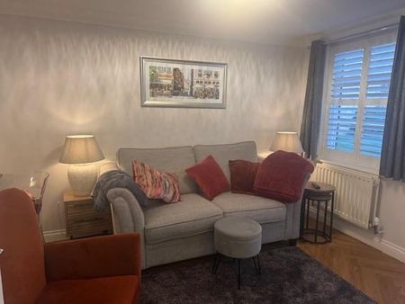 1 bedroom ground floor flat to rent - Photo 2