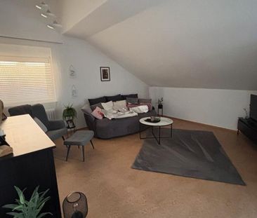 3-Zimmer Dachgeschoss Wohnung - Photo 1