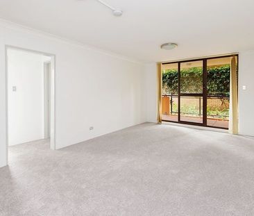 Superbly Presented Two Bedroom Apartment! - Photo 1