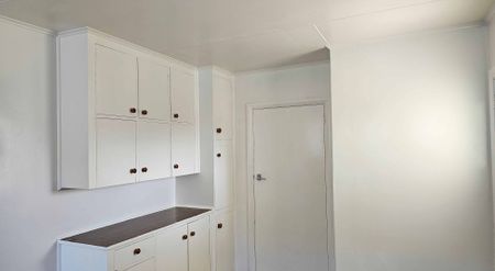 Grant Crescent, MASTERTON, 3 BDRMS $500 P/W - Photo 4