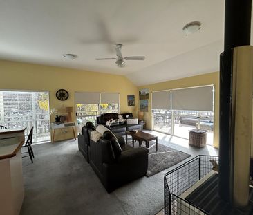 Lake Hawea Retreat - Photo 4