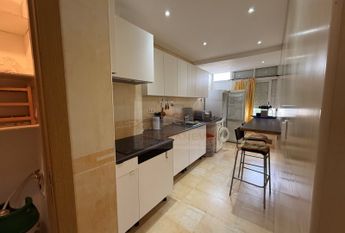 Apartamento T5 em Lisboa
