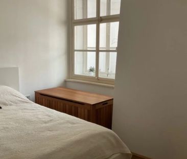 Charmante Altbau-Wohnung mit Loggia und einem Garten - Foto 2