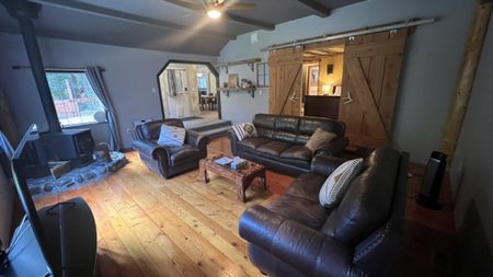 13740 Long Lake Road – Main House - Photo 2