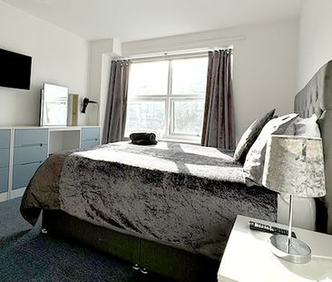 Flat 1, Kempston Court, University Campus - Photo 4