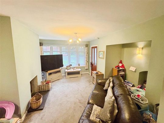 3 bedroom semi-detached house to rent - Photo 1