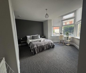 6 bedroom house of multiple occupation to rent - Photo 3