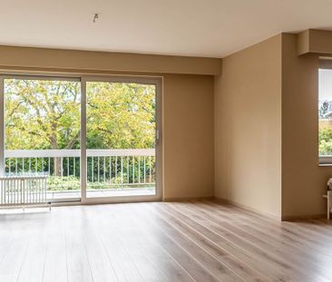 Appartement te huur in Ukkel voor € 1.800 met 3 slaapkamers - Photo 4