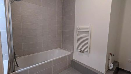 location Appartement T3 DE 63.86m² À CLICHY - Photo 4