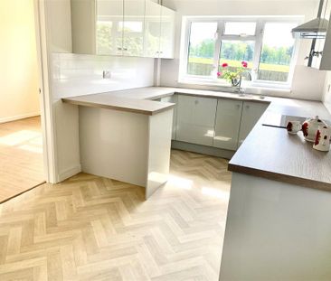 4 bedroom bungalow to rent - Photo 3