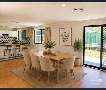 Family home in sought after Carindale - Photo 2