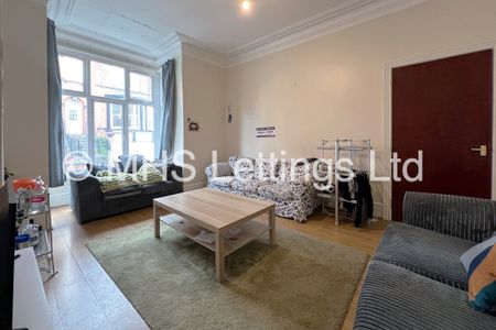 7 Bedroom Mid Terraced House for rent in Regent Park Terrace - Photo 5