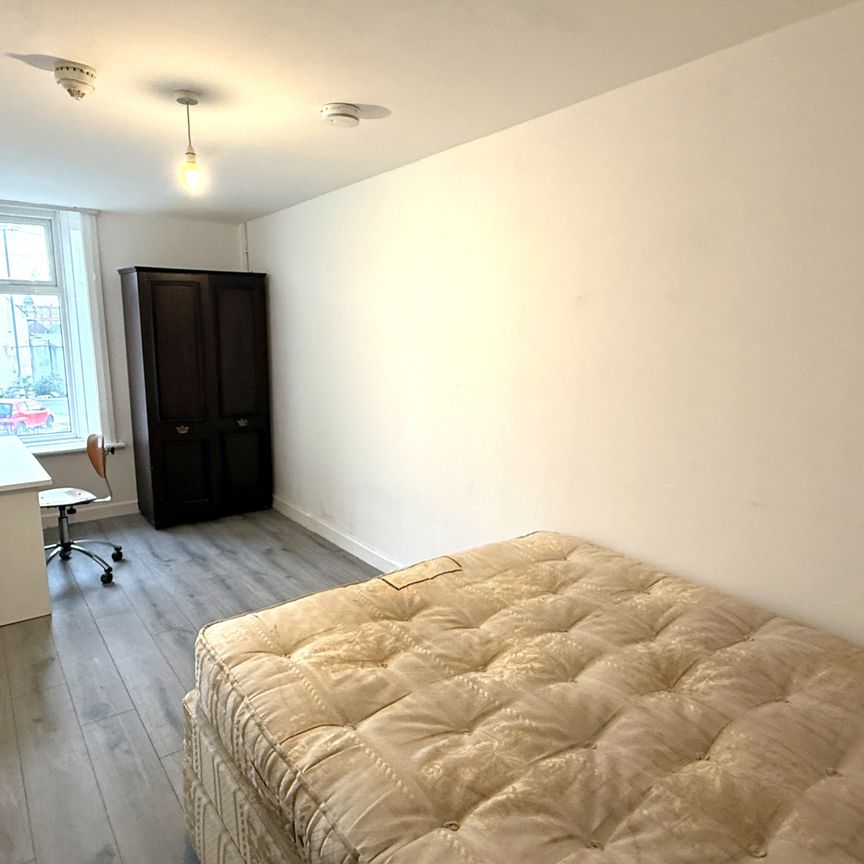 Great Shaw Street, Preston - Photo 1