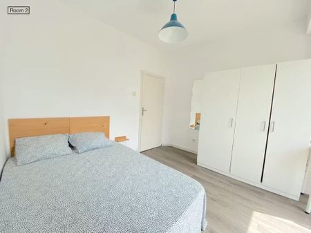 Avenida de Sánchez Pizjuán, Sevilla, Andalusia 41009 - Photo 2