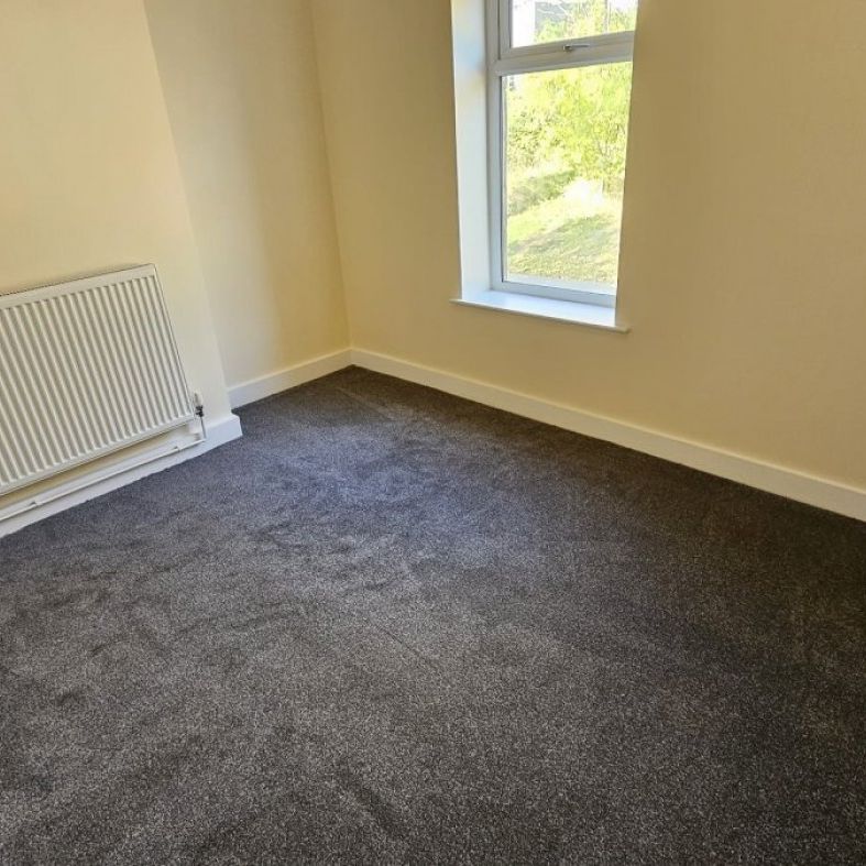 2 bed Terraced - To Let - Photo 1