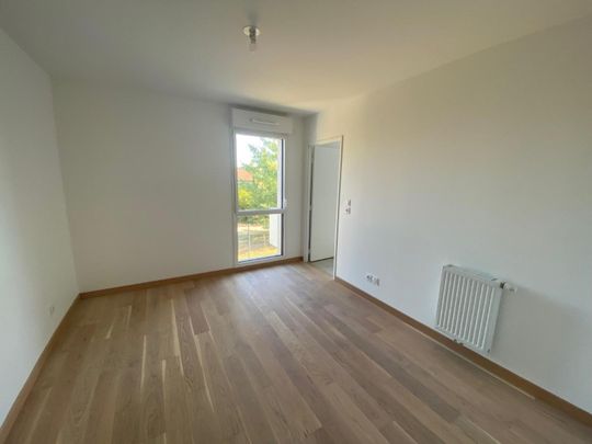Location Appartement 2 pièces 40m² DECINES CHARPIEU 69150 - Photo 1