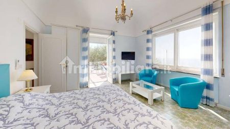 Villa plurifamiliare Strada Provinciale Anacarpi-Faro-Punta Carena 25, Anacapri - Foto 2
