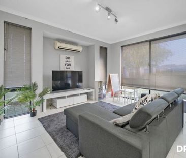 Modern Comfort, Elevated Living & Everyday Convenience! - Photo 1