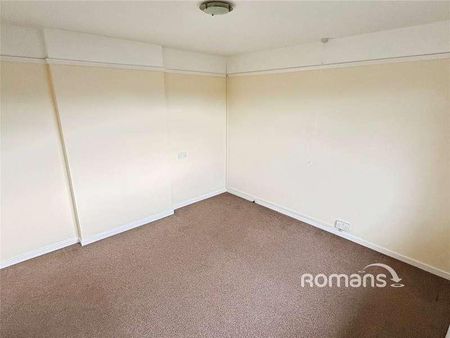 Cherry Tree Close, Farnham, Surrey, GU9 - Photo 4