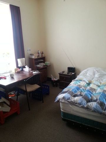 Tidy 5 Bedroom home at a great location - Photo 4