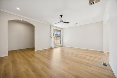 56 Cabinda Drive, Keysborough VIC 3173 - House For Rent | Domain - Photo 4