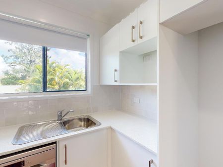 4/92 Sarawak Avenue, Palm Beach QLD - Photo 2