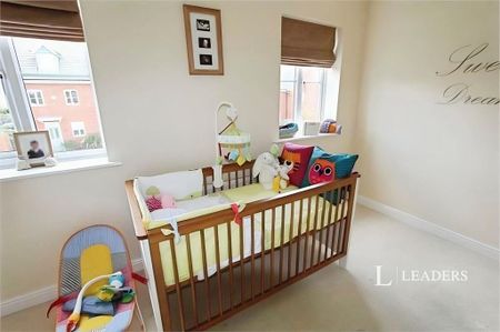 3 bedroom terraced house to rent - Photo 4