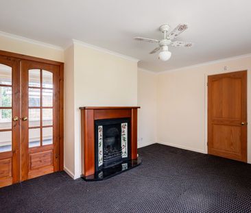 4 bedroom semi-detached house to rent - Photo 6