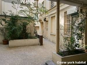 Logement à Paris, Location meublée - Photo 3