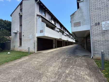 Renovated One Bedroom Unit&excl; - Photo 2